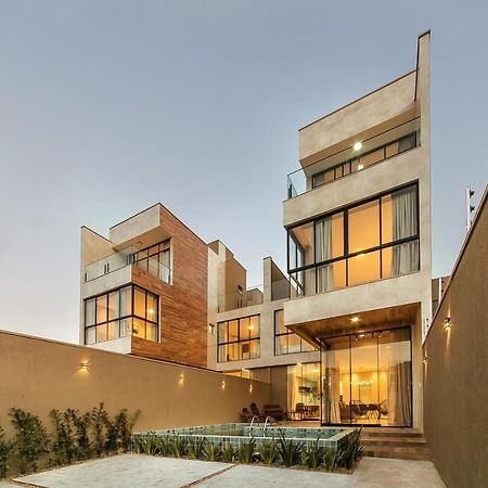 Casa Requinte, 4 Suites , Piscina II Balneário Camboriú Zewnętrze zdjęcie